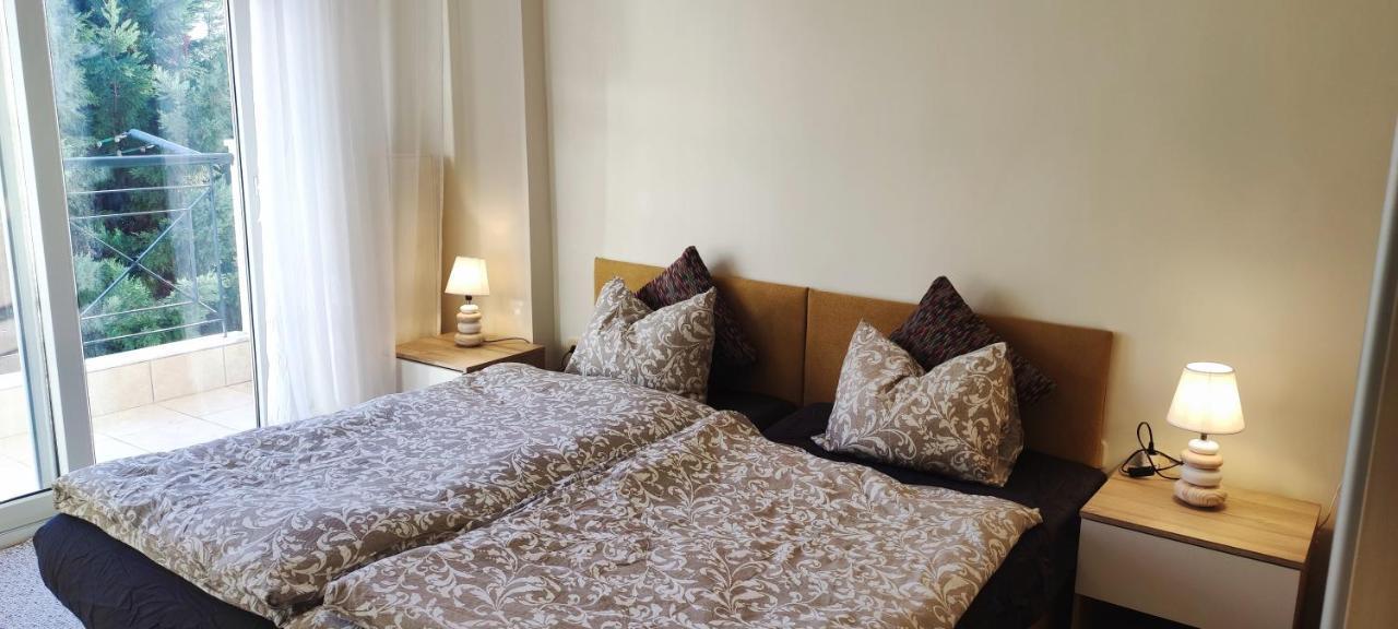 The Golden Guest House Περαία Εξωτερικό φωτογραφία